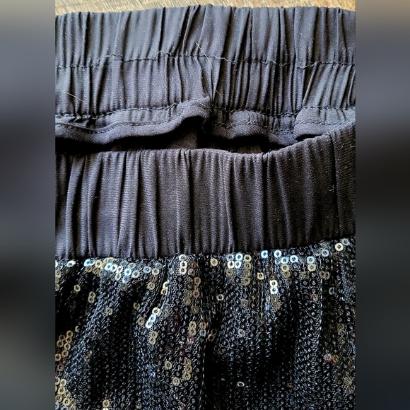 White House Black Market sequin pants - Picture 8 of 8